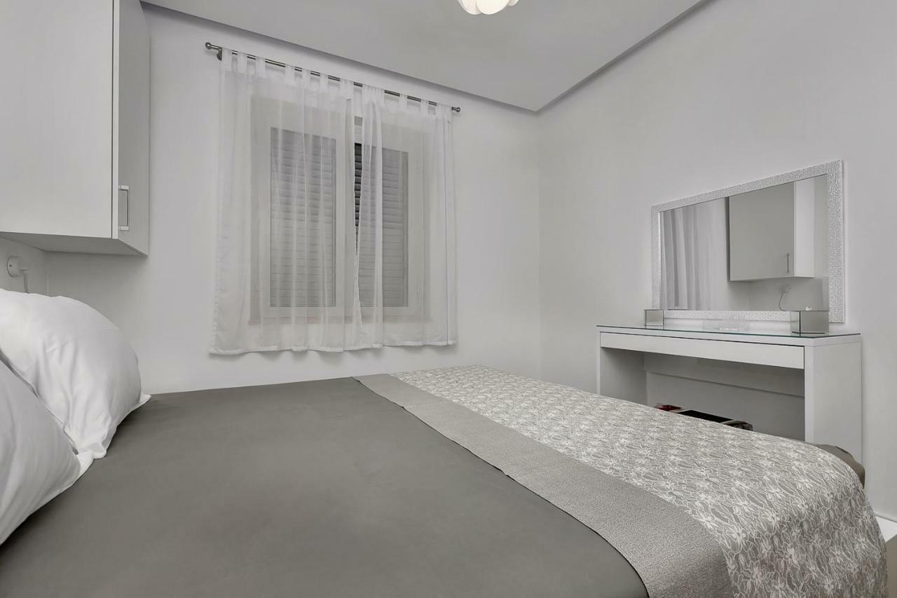 Deluxe Apartments Kate Makarska Exterior foto