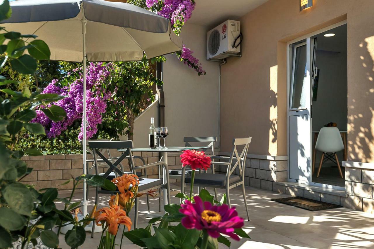 Deluxe Apartments Kate Makarska Exterior foto